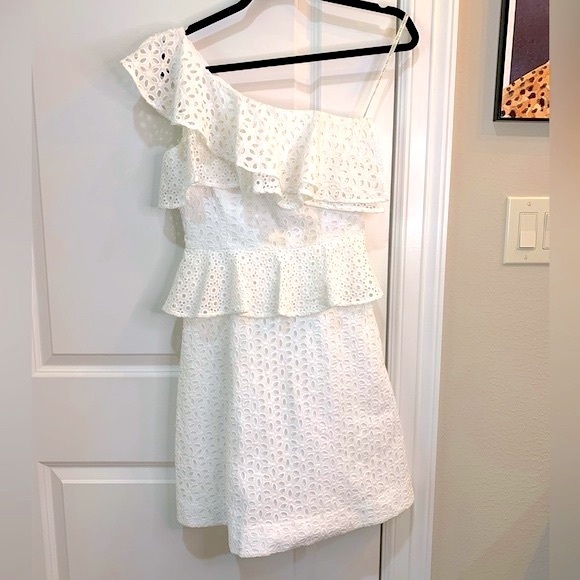Lilly Pulitzer Josey Eyelet One Shoulder White Dress Size 00 - Picture 2 of 8